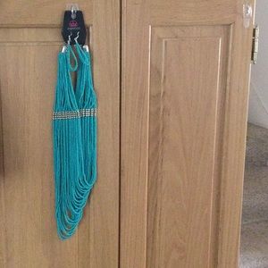 Paparazzi necklace and earrings